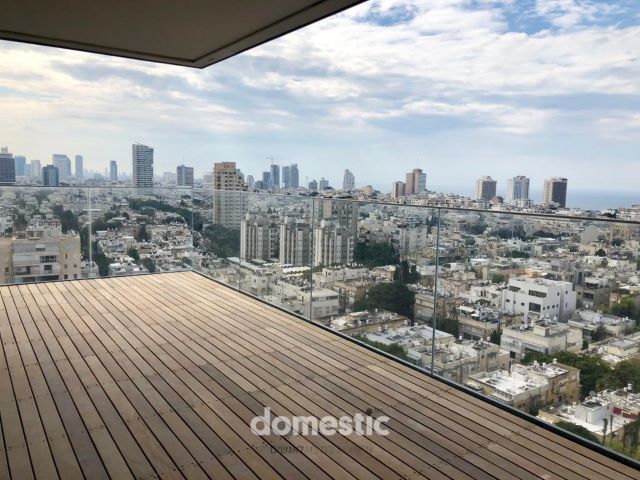 For sale spacious apartment in Old North Tel Aviv