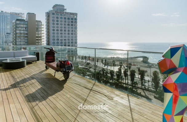 Amazing roof duplex for sale on sea line Tel Aviv