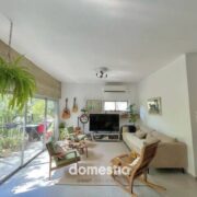 For sale 4 room apartment near Ben Gurion Street Tel Aviv