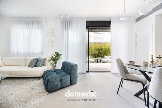 For sale garden apartment with huge yard near Kikar Hamedina Tel Aviv