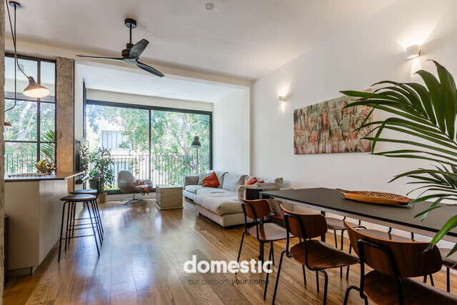For sale 5 room apartment near Ben Gurion Boulevard Tel Aviv
