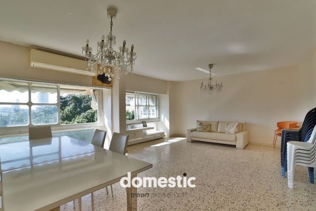 For sale 4 room apartment near Habima and Dizengoff Center Tel Aviv