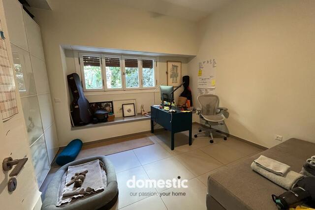 For sale 3 room apartment near Chen Boulevard Tel Aviv