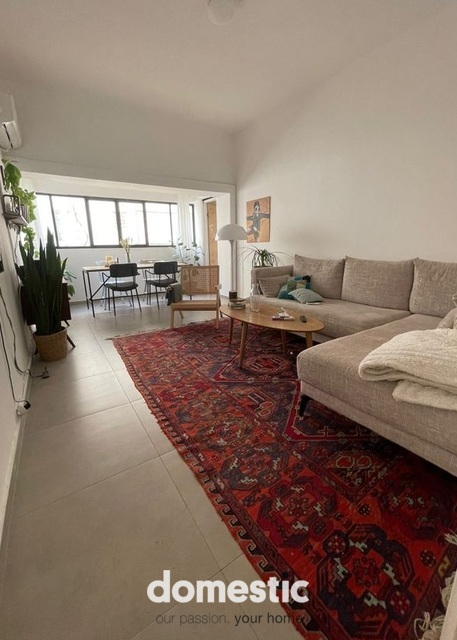 Character apartment for sale near Dizengoff Square Tel Aviv