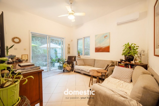 Charming garden apartment for sale in the Old North Tel Aviv