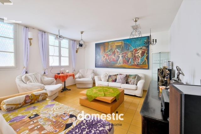 4 room apartment for sale near the beach Tel Aviv