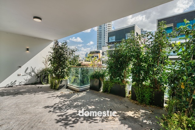 Mini penthouse for sale near Rabin Square Tel Aviv