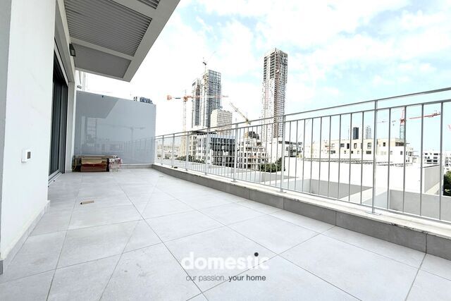 New mini penthouse for sale near Gymnasia Herzliya Tel Aviv