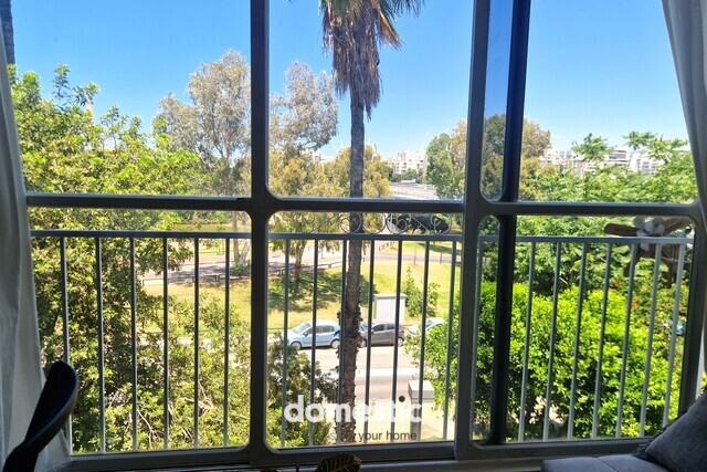2 room apartment for sale facing Yarkon Park Tel Aviv