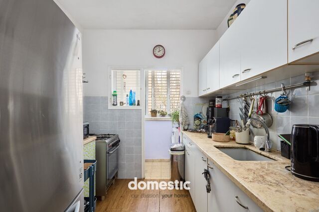 3 room apartment for sale in Lev Ha'ir Tel Aviv