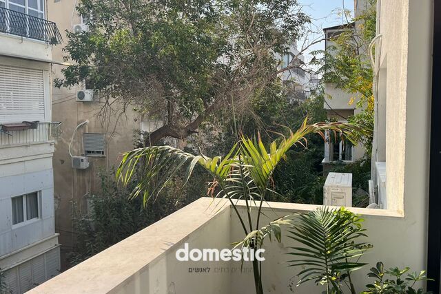 למכירה דירה משופצת בקרבת שדרות בן גוריון תל אביב