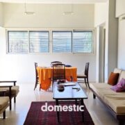 למכירה דירת 3 חדרים מרווחת צעדים מחוף גורדון תל אביב