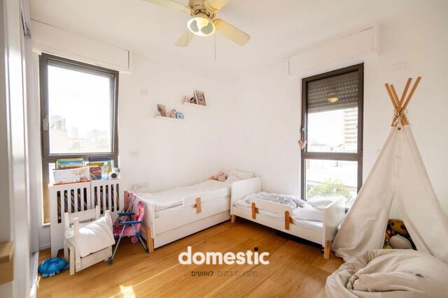 למכירה דופלקס גג בקרבת הבימה תל אביב